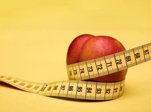 apple and tape measurer